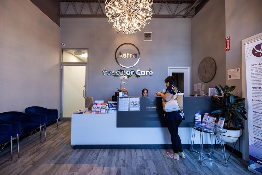 Astra Knee pain front desk queens NY